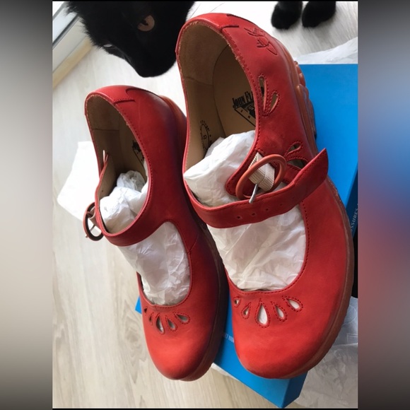 Fluevog- Mission, Maryjane shoe, size 8 - Picture 6 of 9